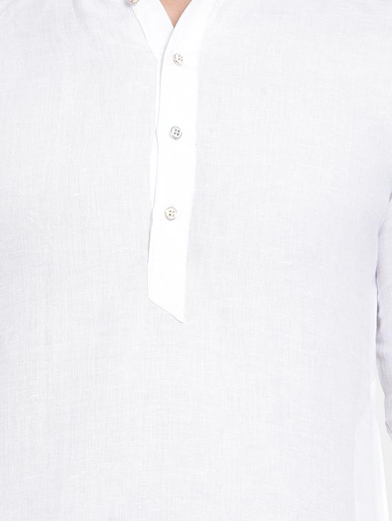 white solid long kurta - 16226452 - Zoom Image - 5