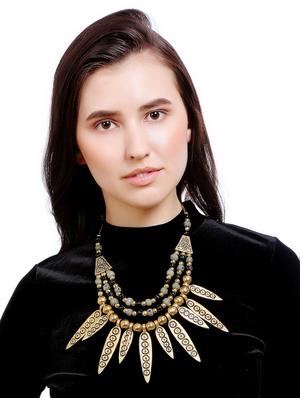 gold metal necklace - 16234659 - Standard Image - 3