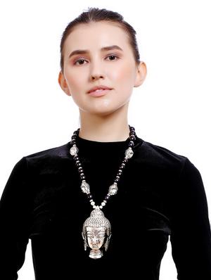 silver metal necklace - 16234669 - Standard Image - 4