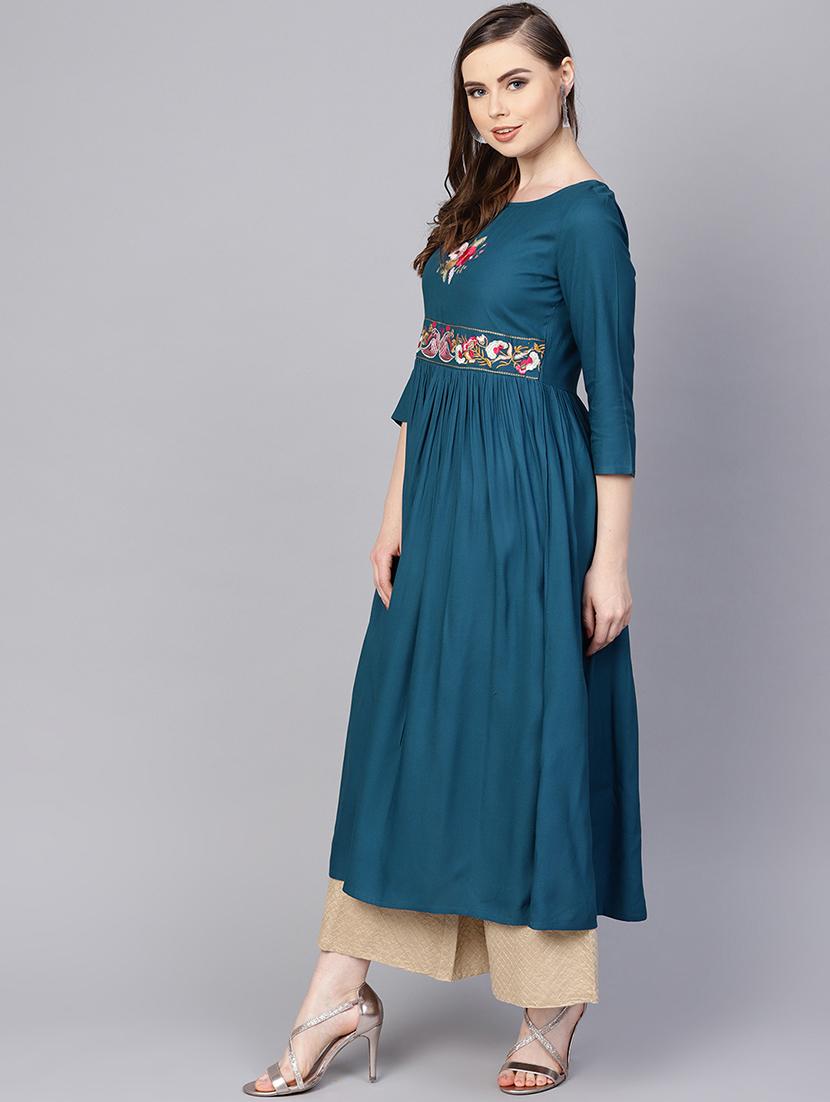 embroidered flared kurta - 16237451 - Zoom Image - 2