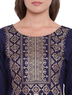 foil printed straight kurta - 16244136 - Standard Image - 4