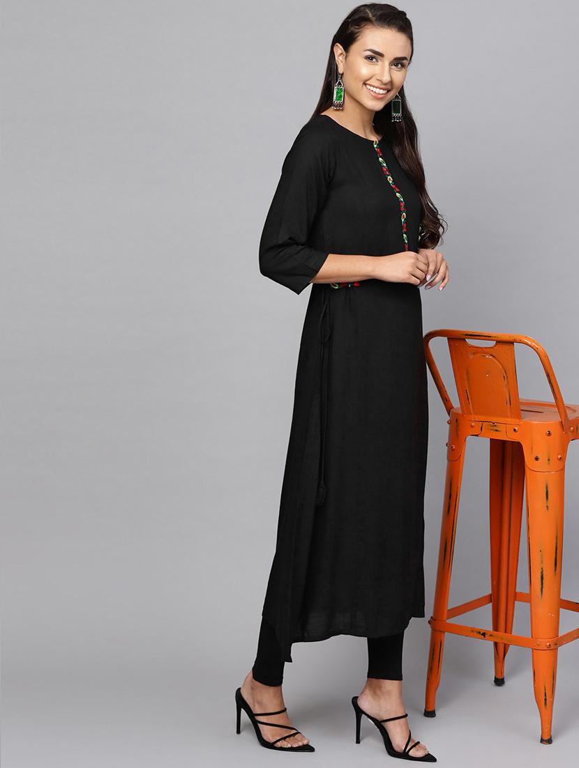 embroidered a-line kurta - 16245547 - Zoom Image - 4
