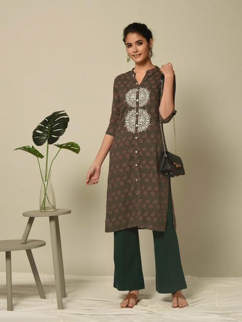 floral embroidered straight kurta - 16245945 - Standard Image - 1
