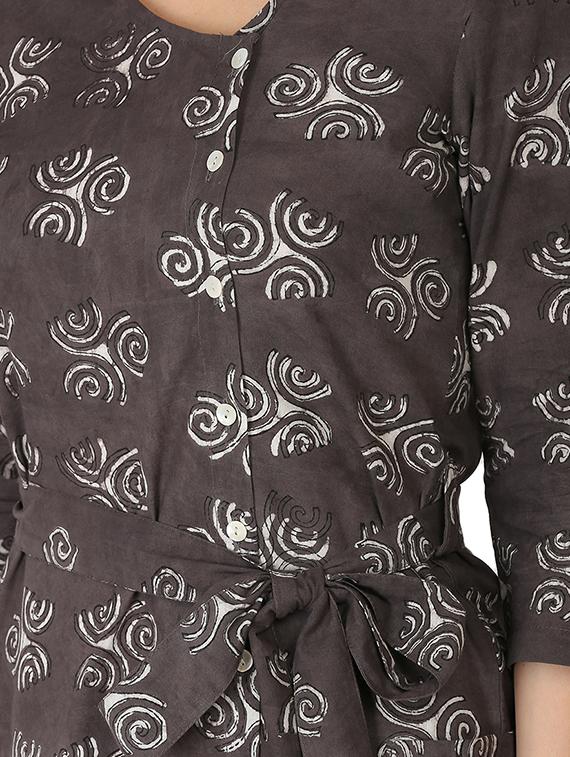 tie knot shirt dress - 16249399 - Zoom Image - 4
