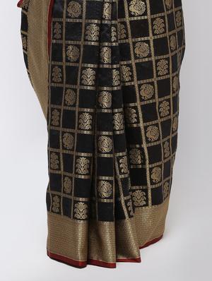 zari work kanjivaram saree with blouse - 16249879 - Standard Image - 3