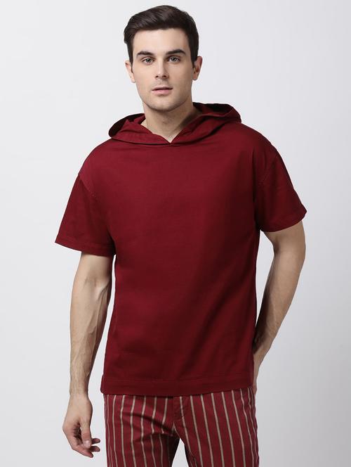 maroon solid t-shirt - 16261092 - Very Small Image - 1
