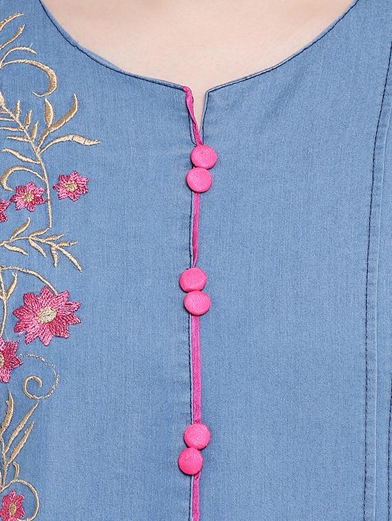 embroidered straight kurta - 16262341 - Zoom Image - 4