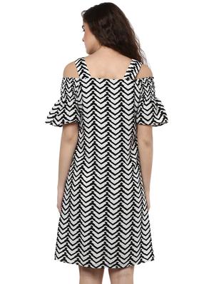 cold shoulder chevron a line dress - 16264476 - Standard Image - 3