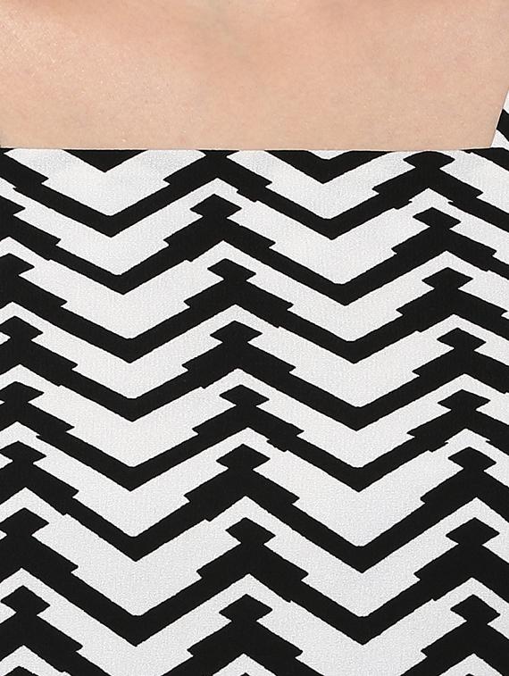 cold shoulder chevron a line dress - 16264476 - Zoom Image - 5