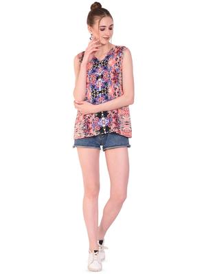 sleeveless kaleidoscopic print top - 16264610 - Standard Image - 4