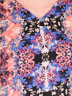 sleeveless kaleidoscopic print top - 16264610 - Standard Image - 5