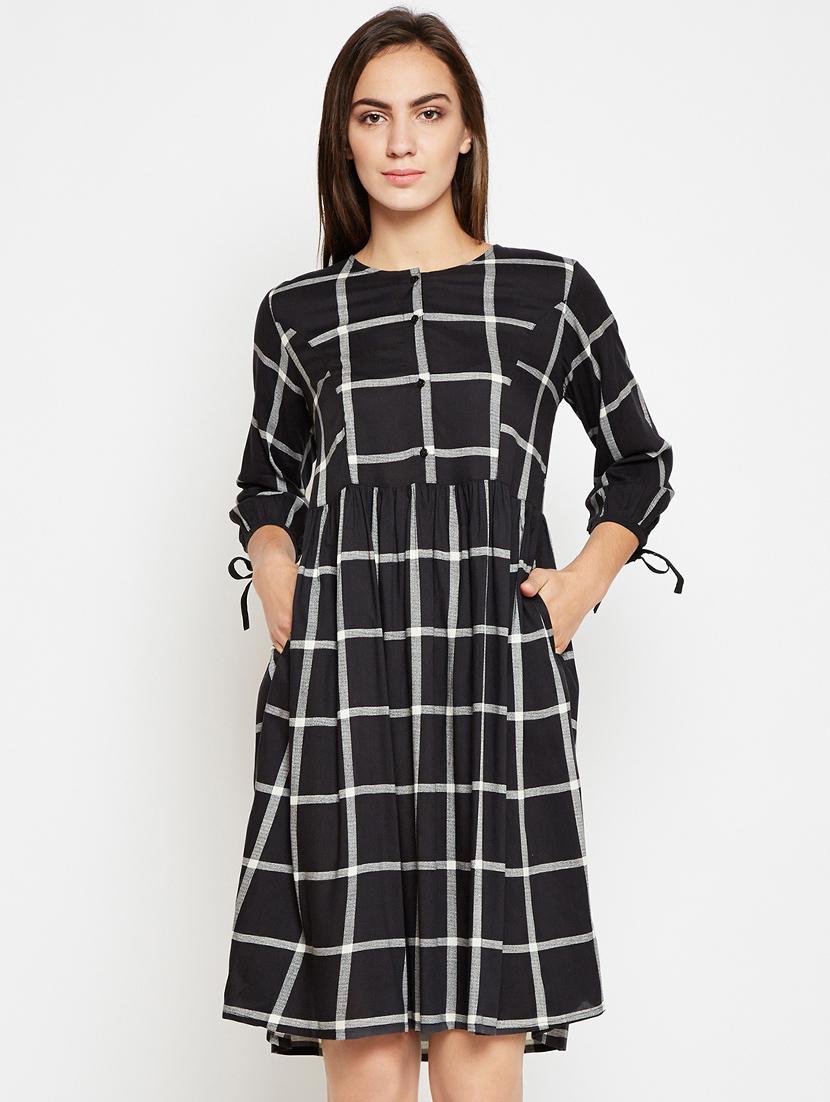 Sleeve detail checkered pocket dress - 16269719 - Zoom Image - 1