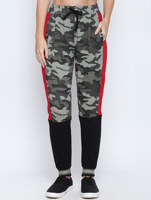 contrast panel camouflage jogger - 16269939 - Standard Image - 1