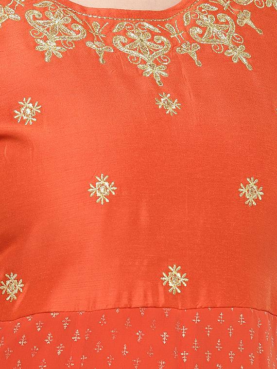 embroidered a-line kurta - 16274215 - Zoom Image - 4