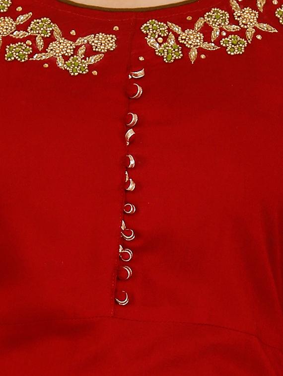 embroidered straight kurta - 16280042 - Zoom Image - 4