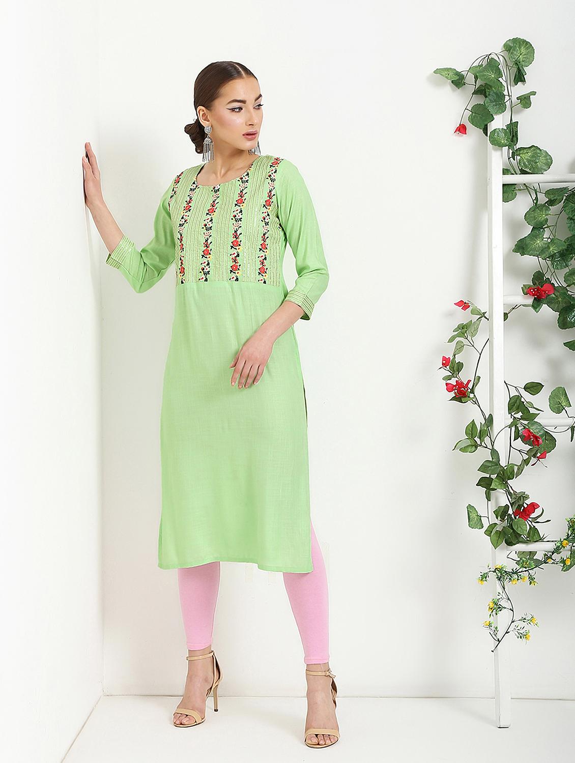 floral embroidered straight kurta - 16287693 - Zoom Image - 1