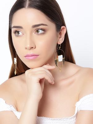 gold metal drop earring - 16298017 - Standard Image - 2