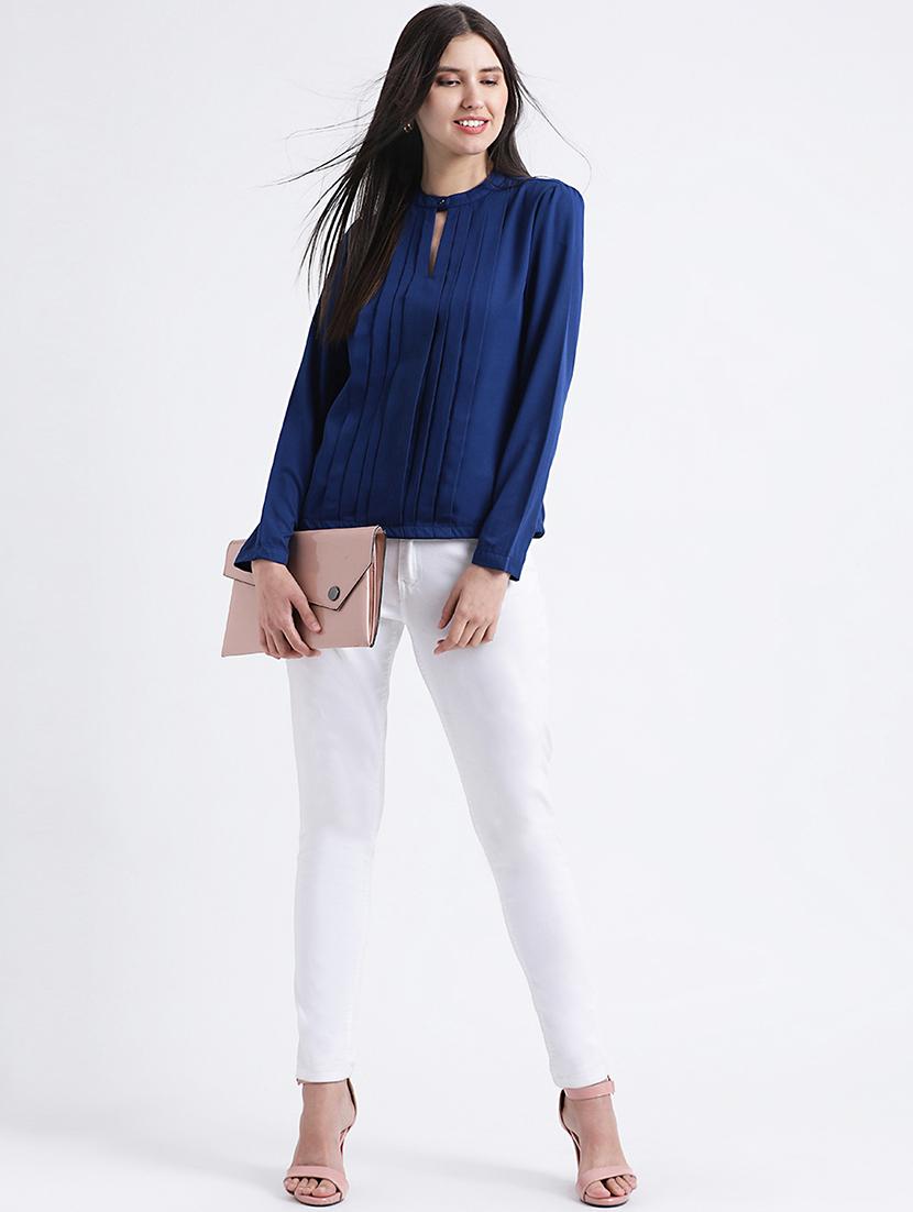 keyhole neck blind tucked top - 16298816 - Zoom Image - 4