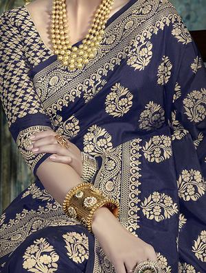 floral banarasi saree with blouse - 16301748 - Standard Image - 2