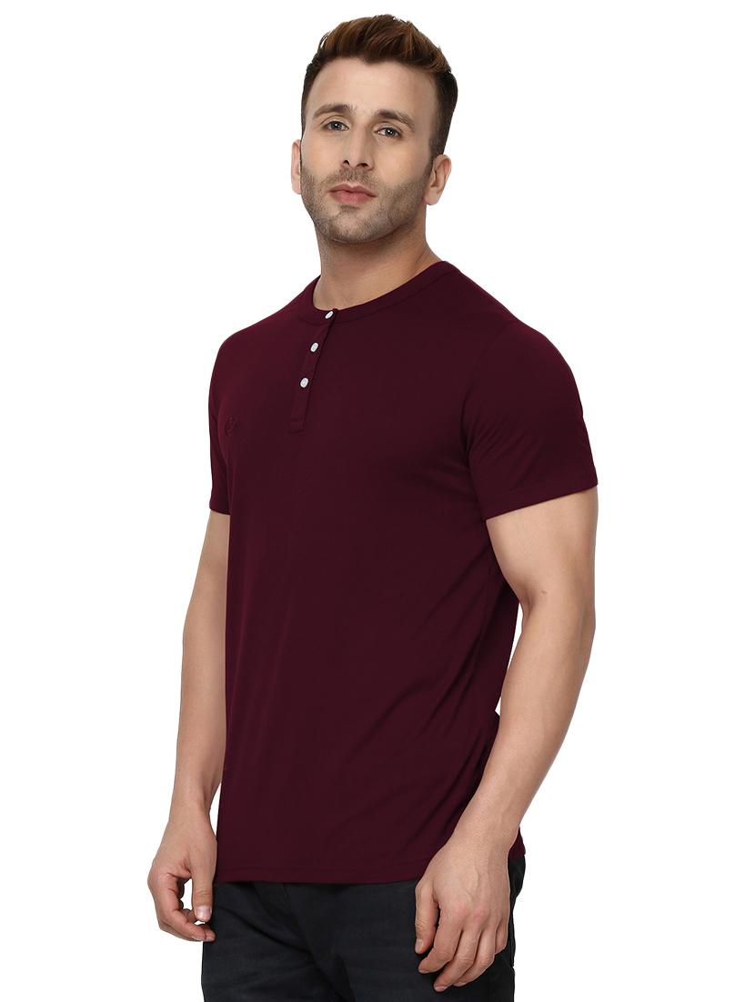 maroon solid henley t-shirt - 16304482 - Zoom Image - 2