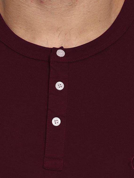 maroon solid henley t-shirt - 16304482 - Zoom Image - 4