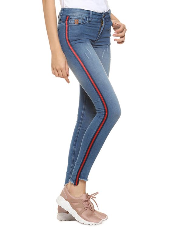 side taped frayed hem jeans - 16304637 - Zoom Image - 2