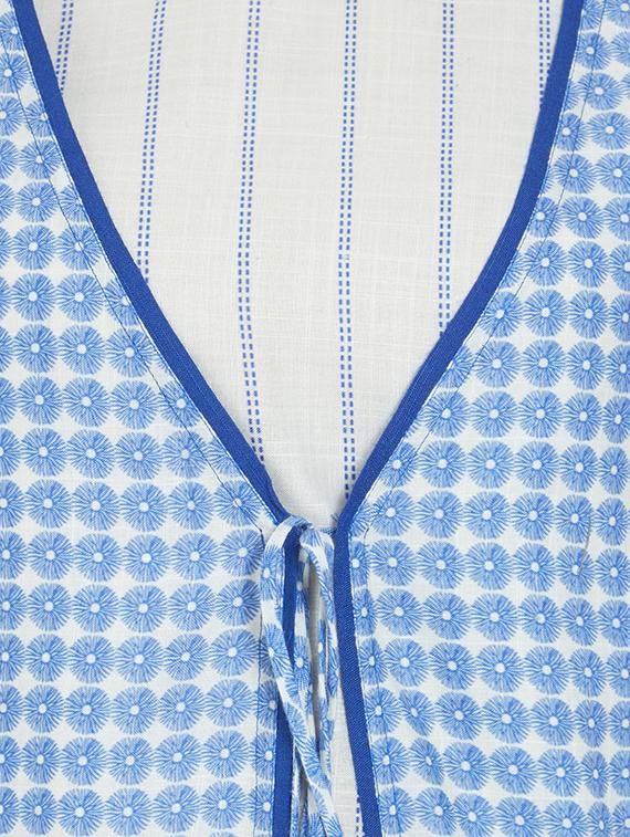 striped straight kurta with printed jacket - 16304778 - Zoom Image - 4