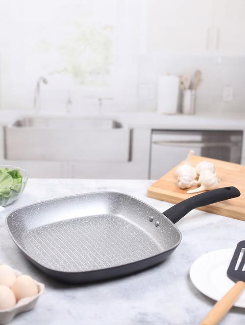 endure squrea grill pan 28 cms - 16308868 - Standard Image - 1