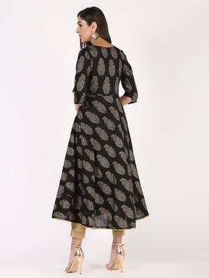 block printed angrakha kurta - 16317128 - Standard Image - 4
