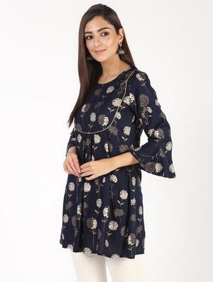 block printed a-line kurti - 16317147 - Standard Image - 3