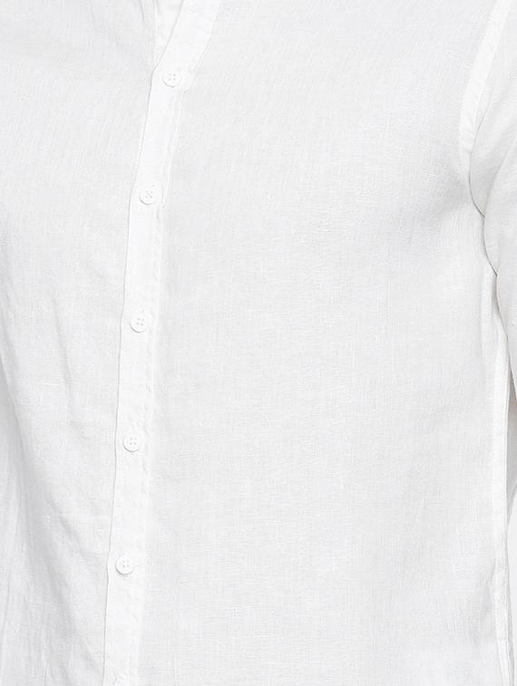 white linen casual shirt - 16329593 - Zoom Image - 4