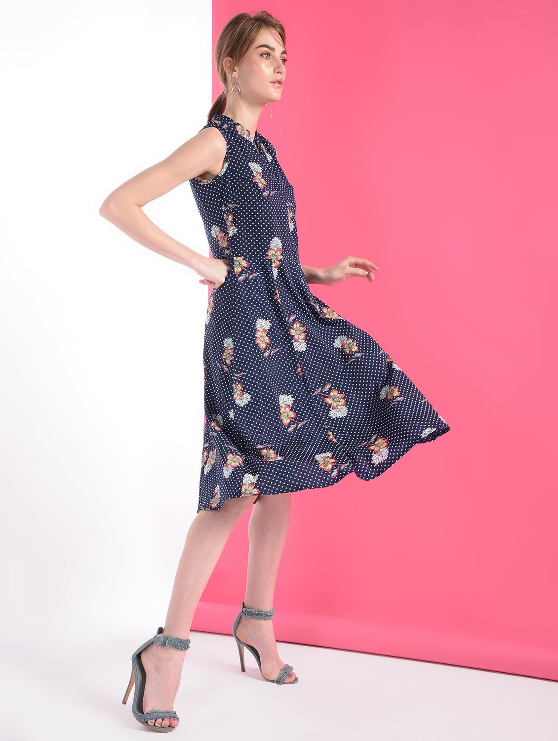 mandarin neck floral flared dress - 16368763 - Zoom Image - 3