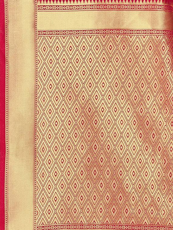 floral banarasi saree with blouse - 16369850 - Zoom Image - 4