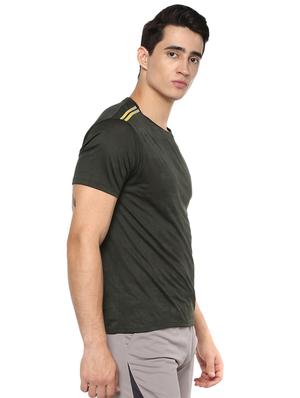black solid t-shirt - 16373196 - Standard Image - 2