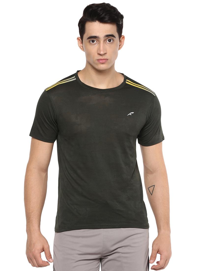 black solid t-shirt - 16373196 - Zoom Image - 1