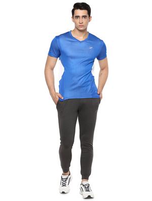blue color block polyester t-shirt - 16373209 - Standard Image - 4
