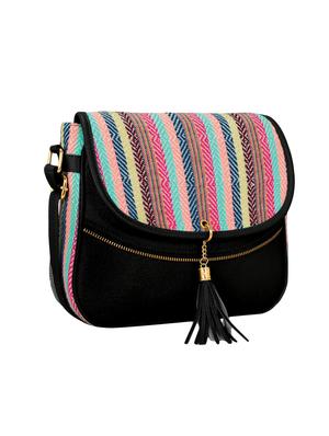 black leatherette (pu) regular sling bag - 16374532 - Standard Image - 4