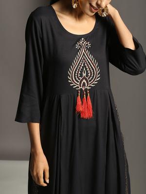 block print flared kaantha kurta - 16378848 - Standard Image - 4