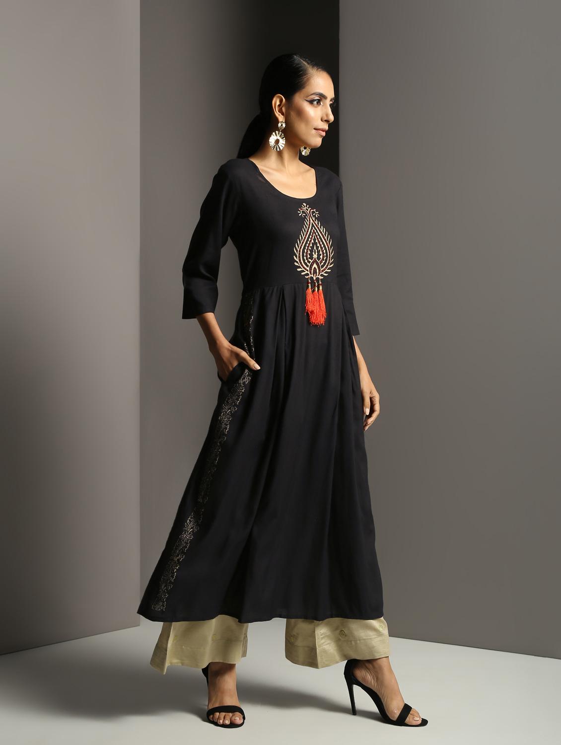 block print flared kaantha kurta - 16378848 - Zoom Image - 1