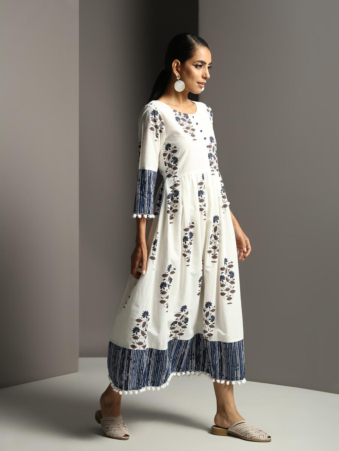 floral anarkali kurta - 16378858 - Zoom Image - 3