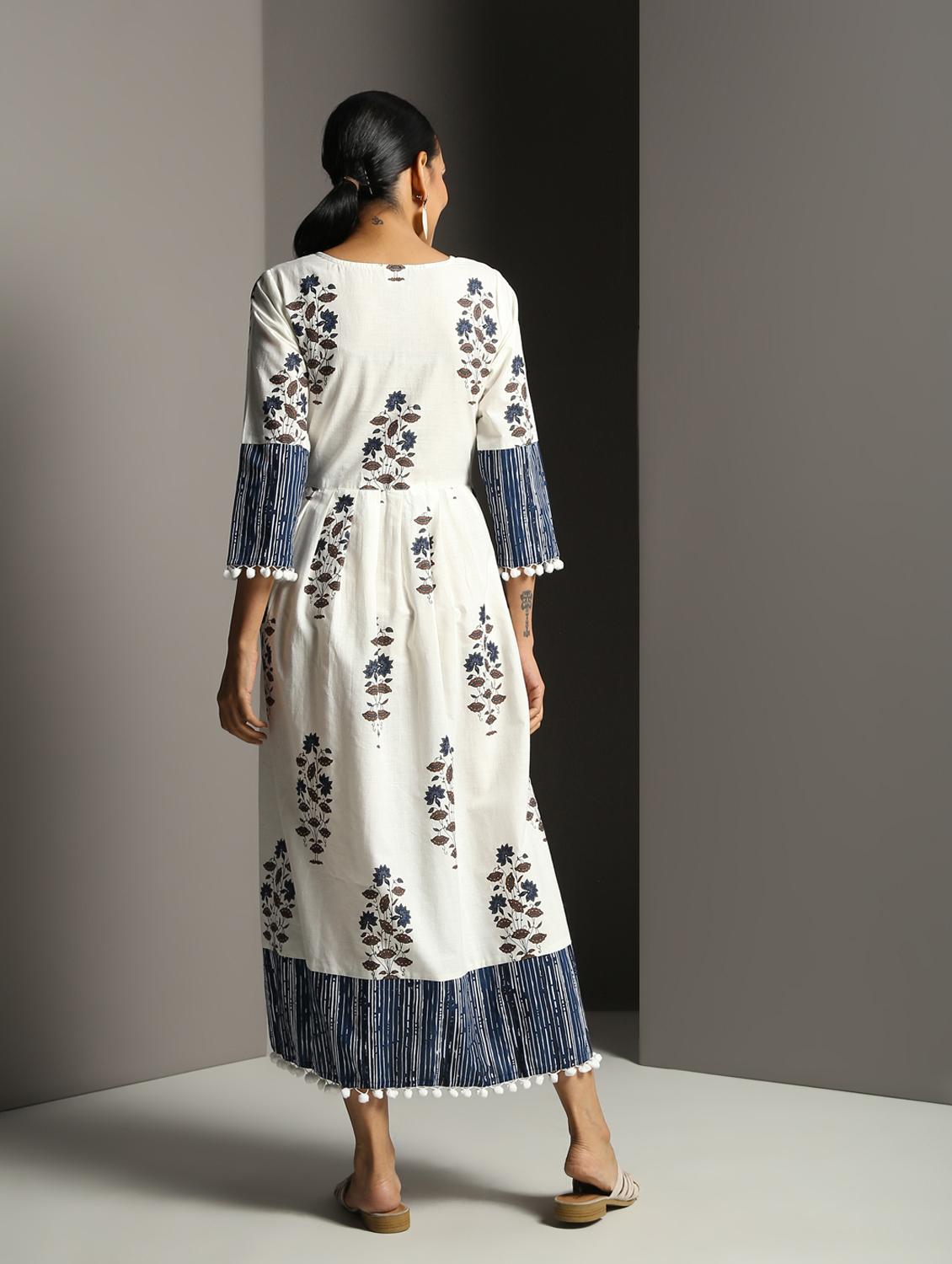 floral anarkali kurta - 16378858 - Zoom Image - 4
