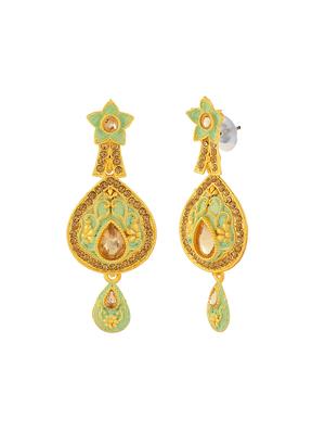 gold short necklace - 16386908 - Standard Image - 2