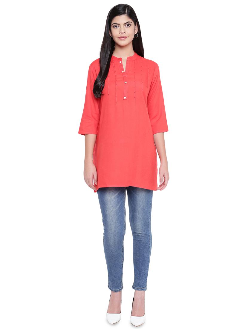 solid pintucks straight kurti - 16391881 - Zoom Image - 4