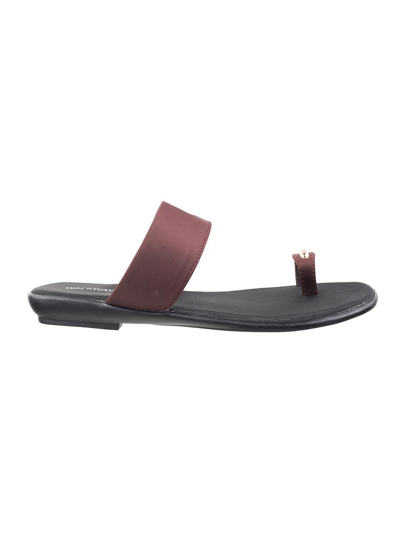 red one toe sandals - 16417184 - Zoom Image - 2