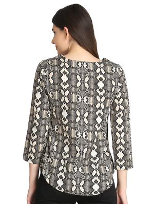 round neck snake print top - 16432758 - Standard Image - 3