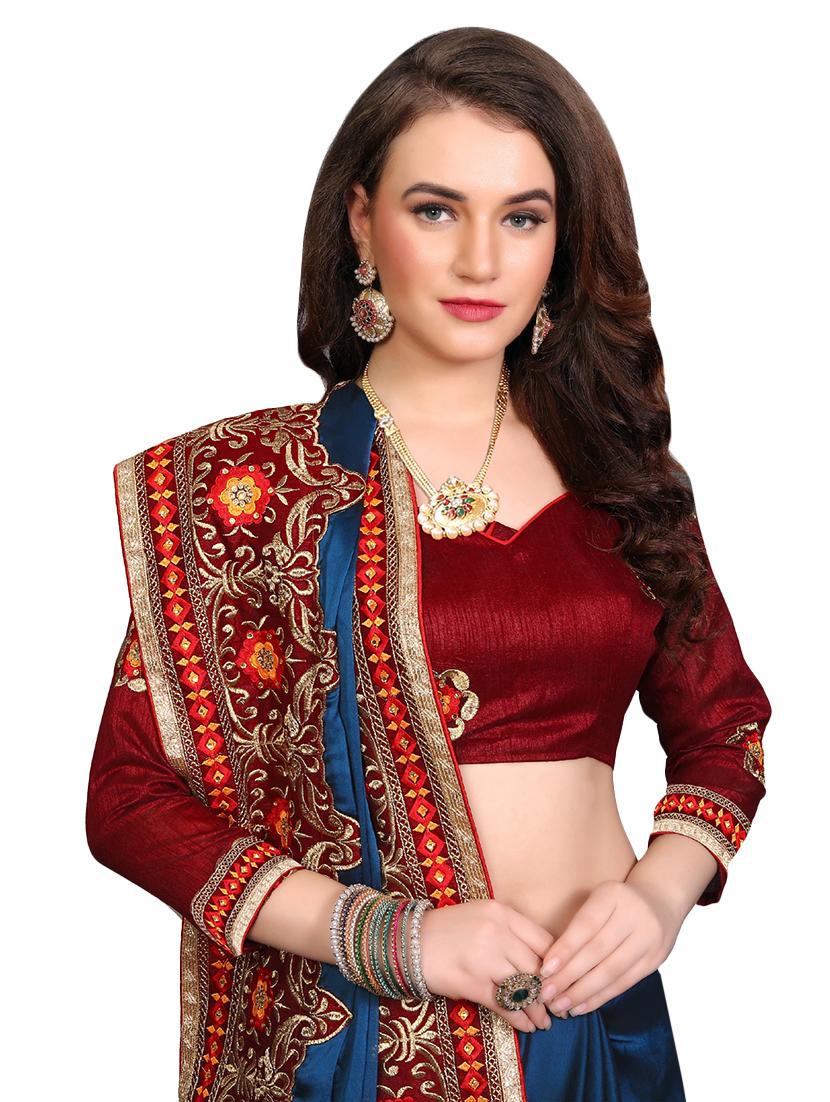 floral embroidered saree with blouse - 16440978 - Zoom Image - 3