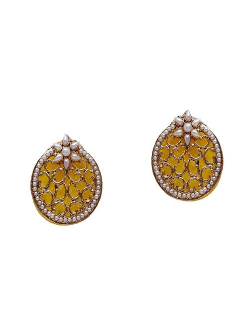 yellow brass studs earring - 16453740 -  Standard Image - 0