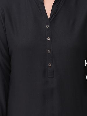 solid straight kurti - 16461670 - Standard Image - 5
