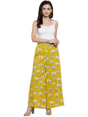 high rise floral palazzo - 16465765 - Standard Image - 4