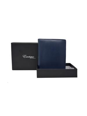 blue leather wallet - 16466383 - Standard Image - 4